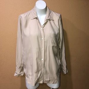 Gap polka dot button up shirt
